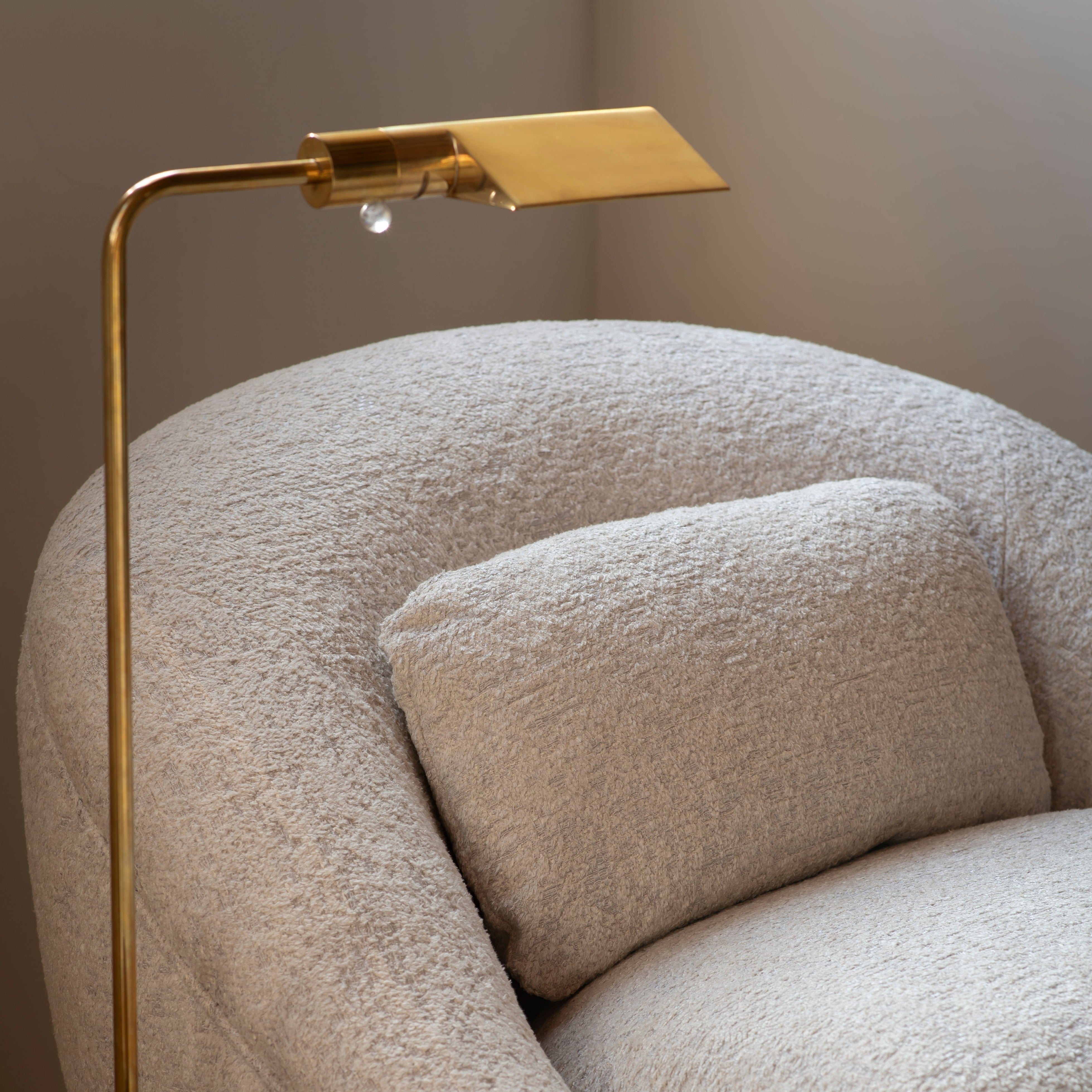 Casablanca Swivel Chair