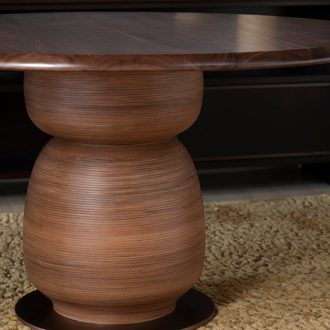 Kokeshi Round Dining Table