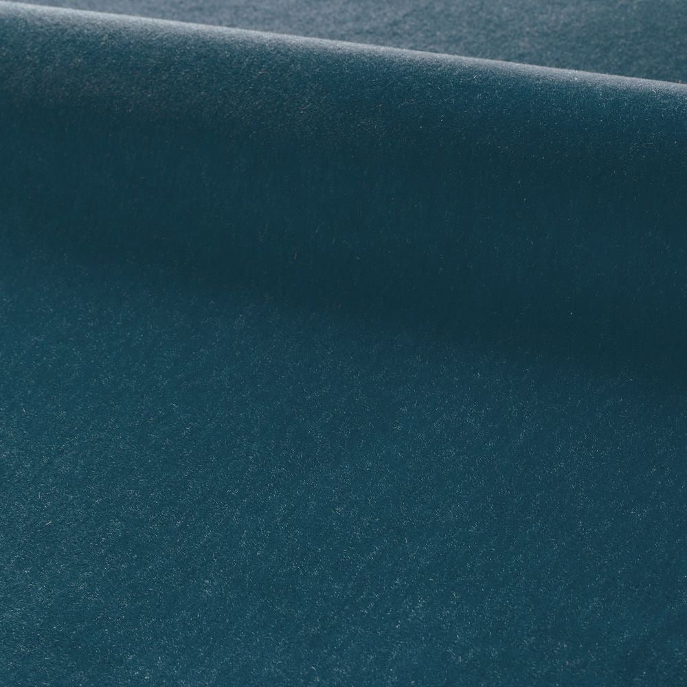 Aux Folies Bergere Seychelles