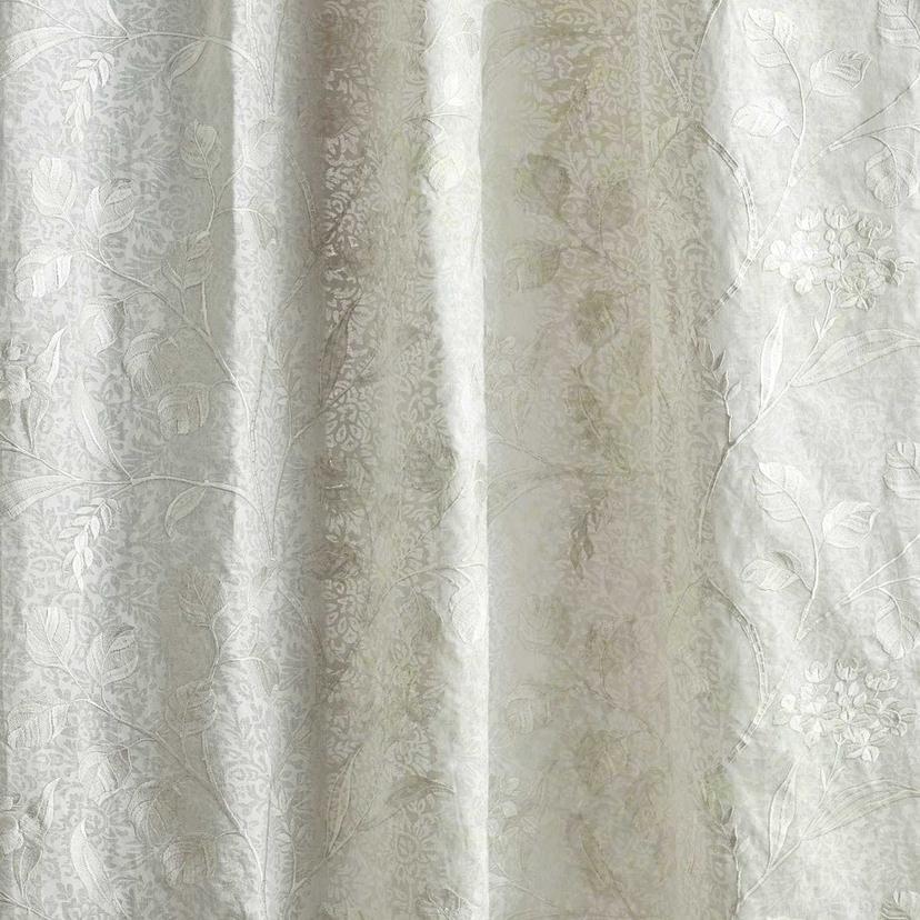 Monterey Bloom - Seaspray White