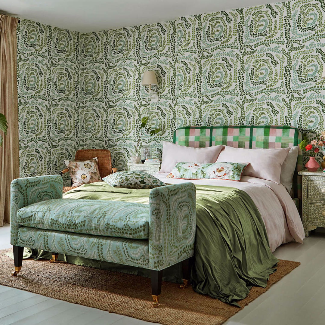 Fayola Wallcovering - Clover / Chalk