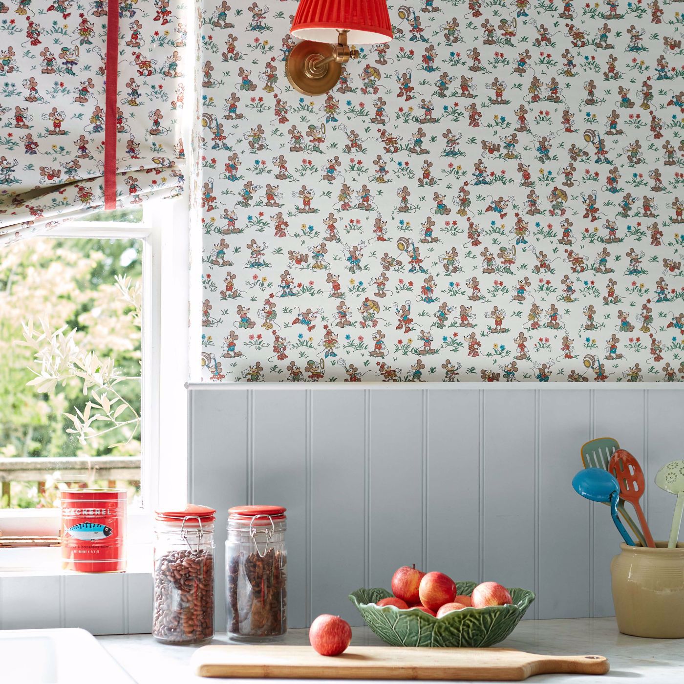 Mickey & Minnie Wallcovering - Bonbon Blue