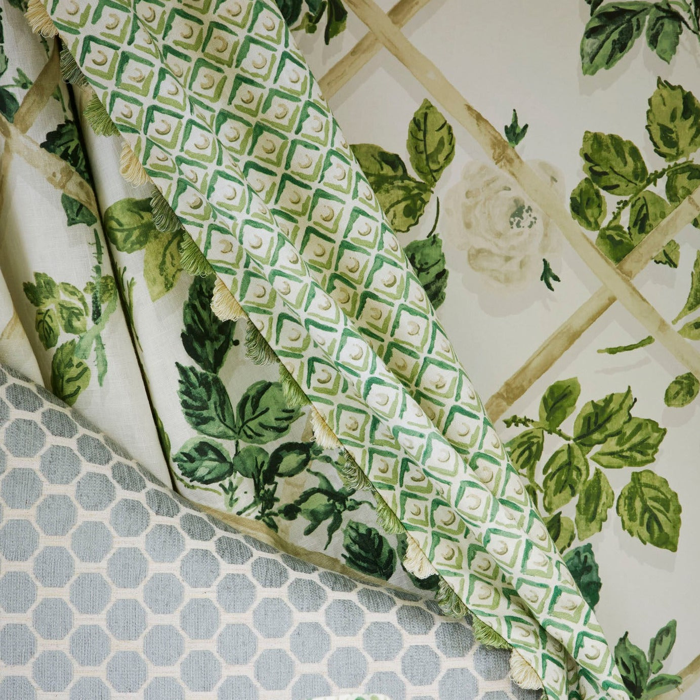 Rose Trellis - Verdure