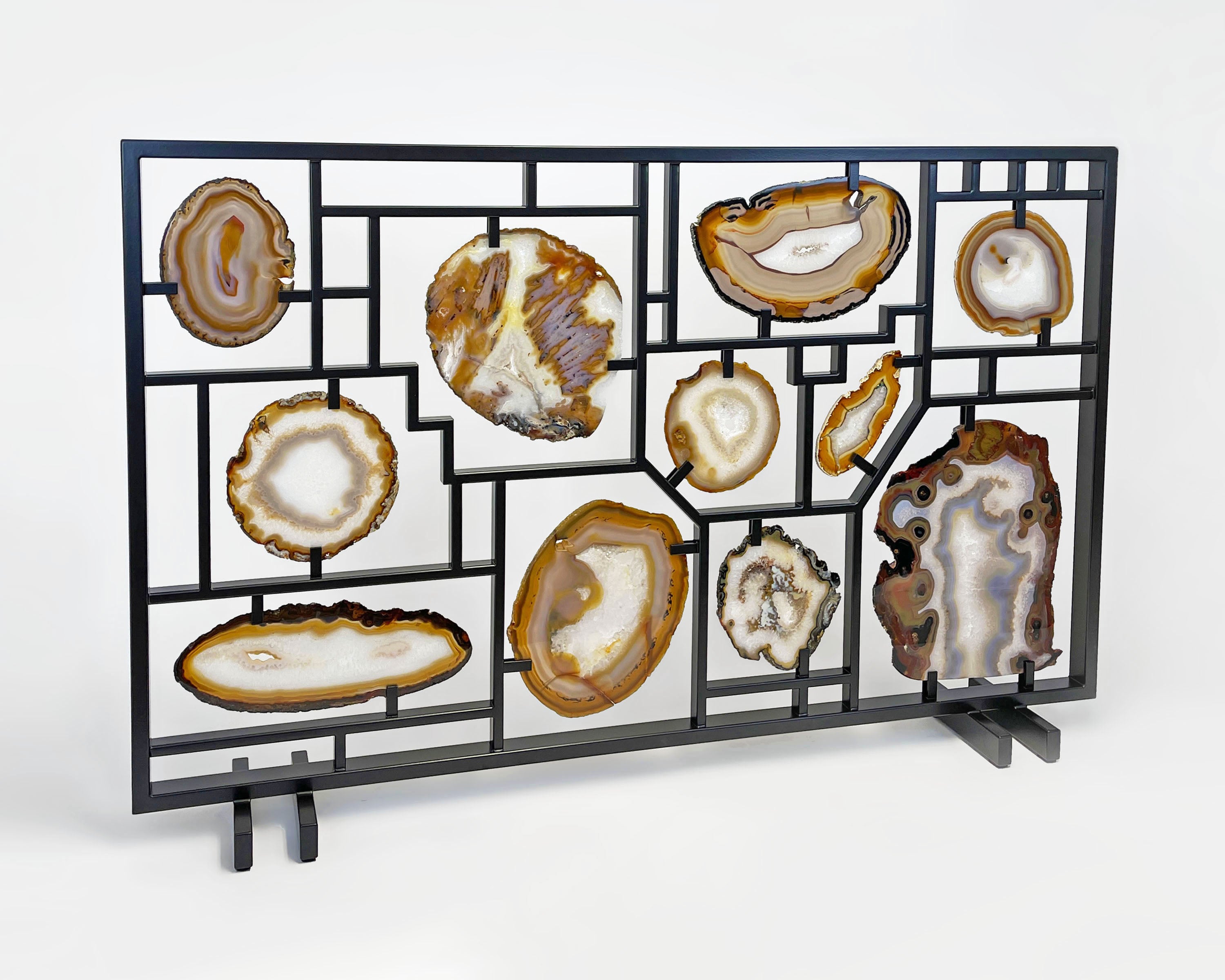 Agate fire screen