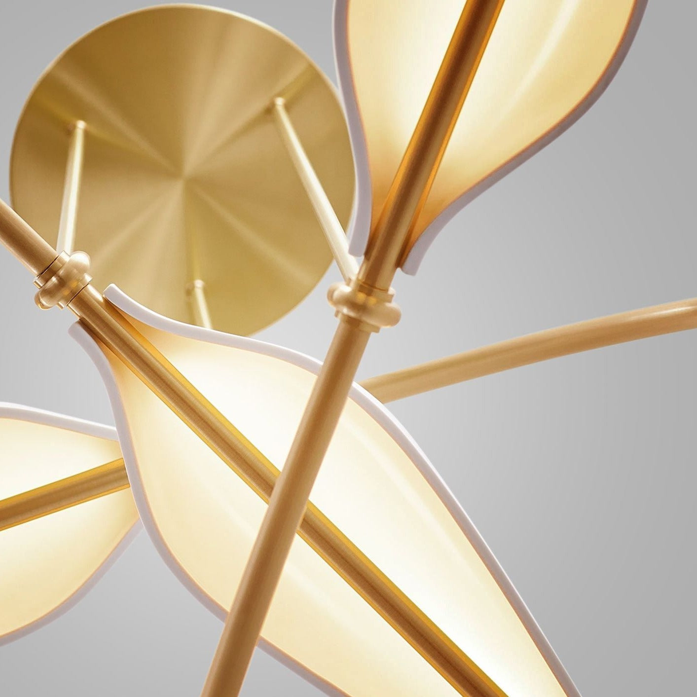 The Spire Leaf Pendant (Falling Leaves)