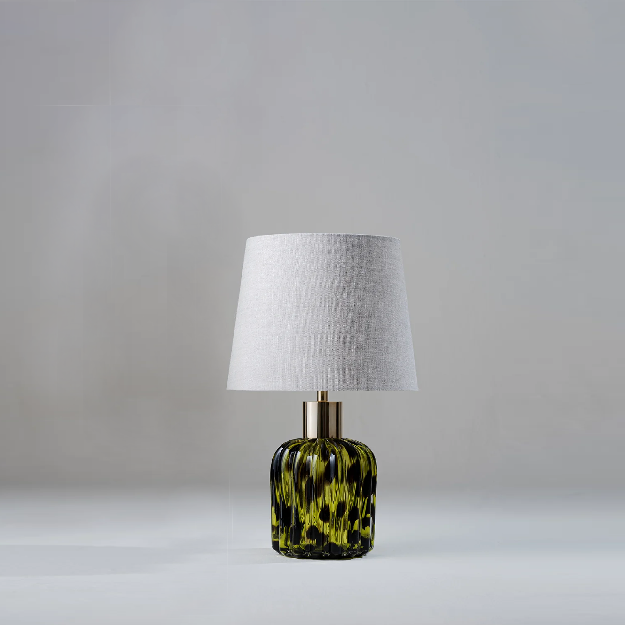 Perez Lamp - Apple