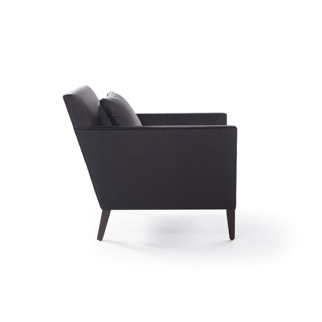 Laxamana Lounge Chair
