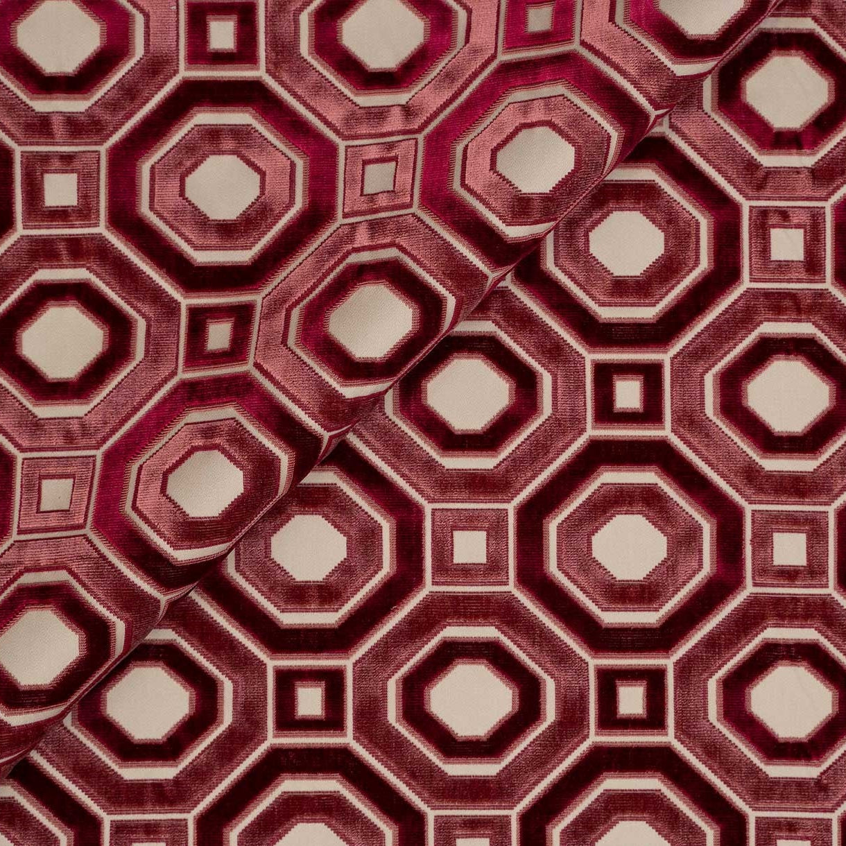 Octavian Velvet - Garnet
